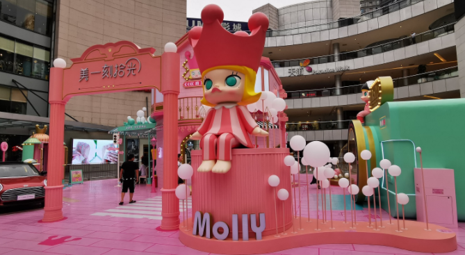 【快閃案例欣賞】“Molly美一刻拾光”重慶首展